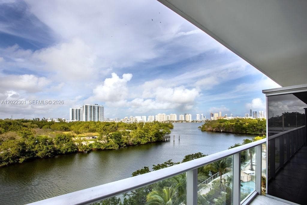 16385 N Biscayne Blvd # 403, North Miami Beach FL 33160 — 15