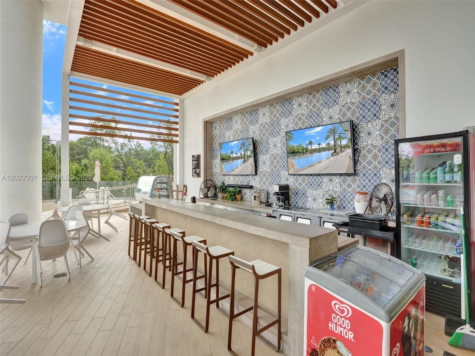 16385 N Biscayne Blvd # 403, North Miami Beach FL 33160 — 19