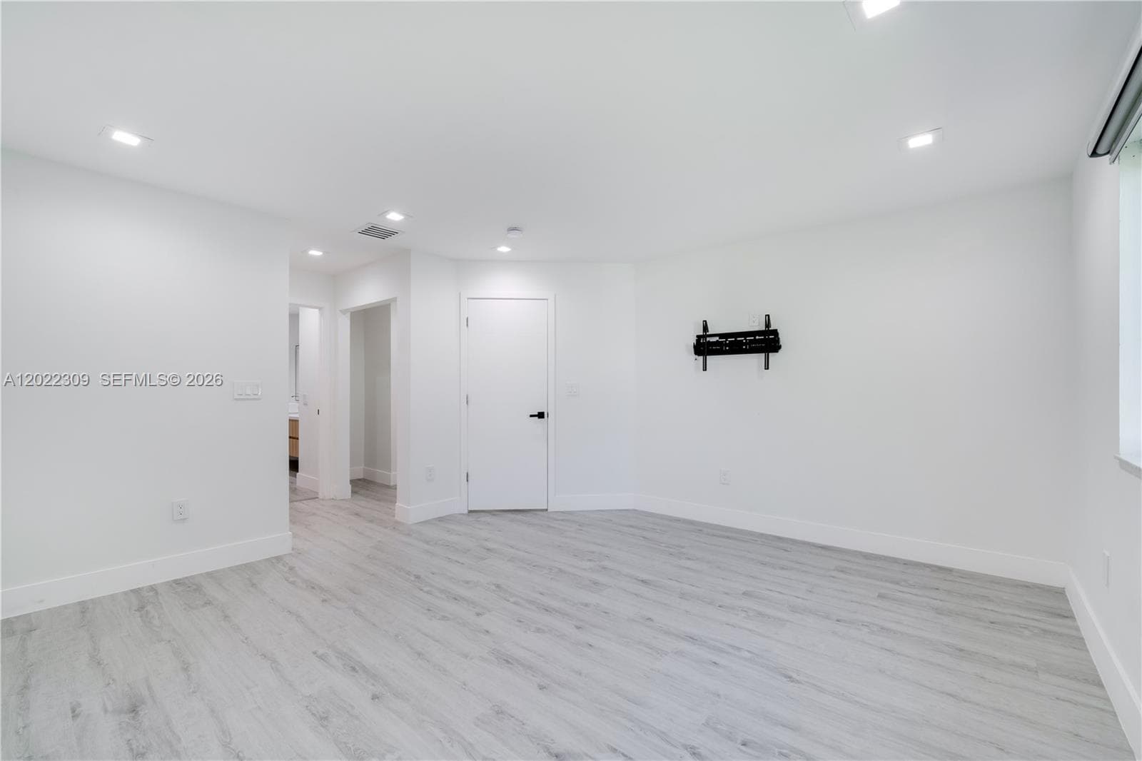 11583 NW 69th Ter, Doral FL 33178 — 23