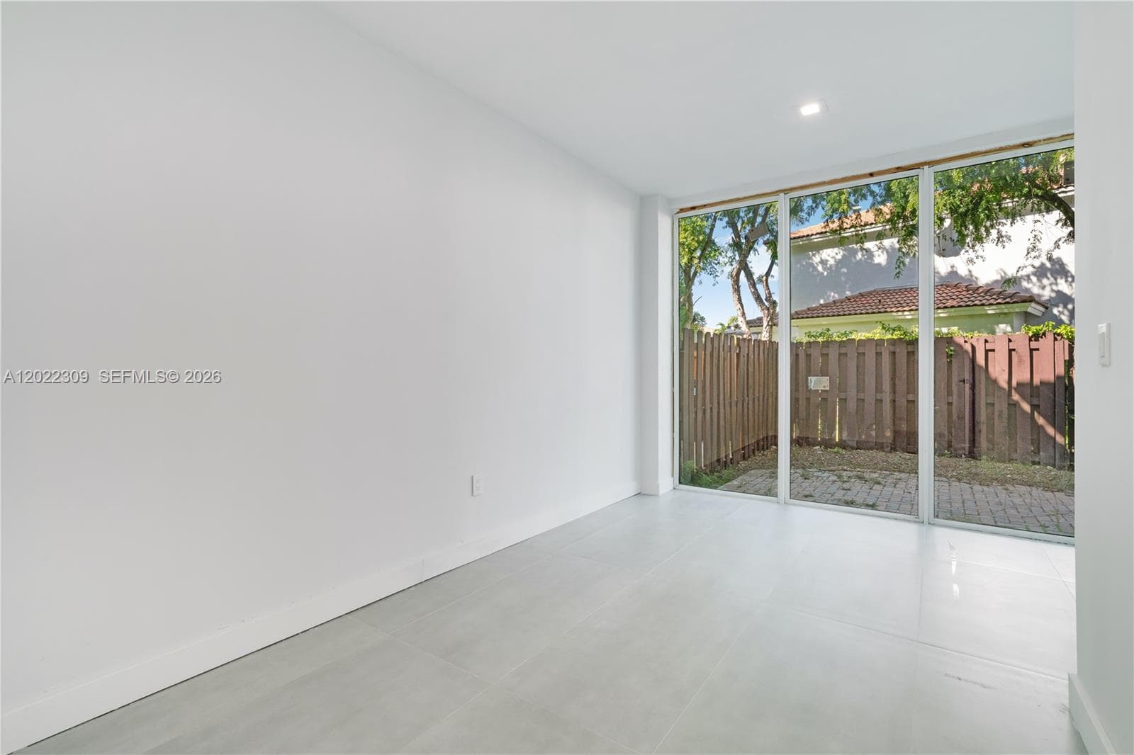 11583 NW 69th Ter, Doral FL 33178 — 16