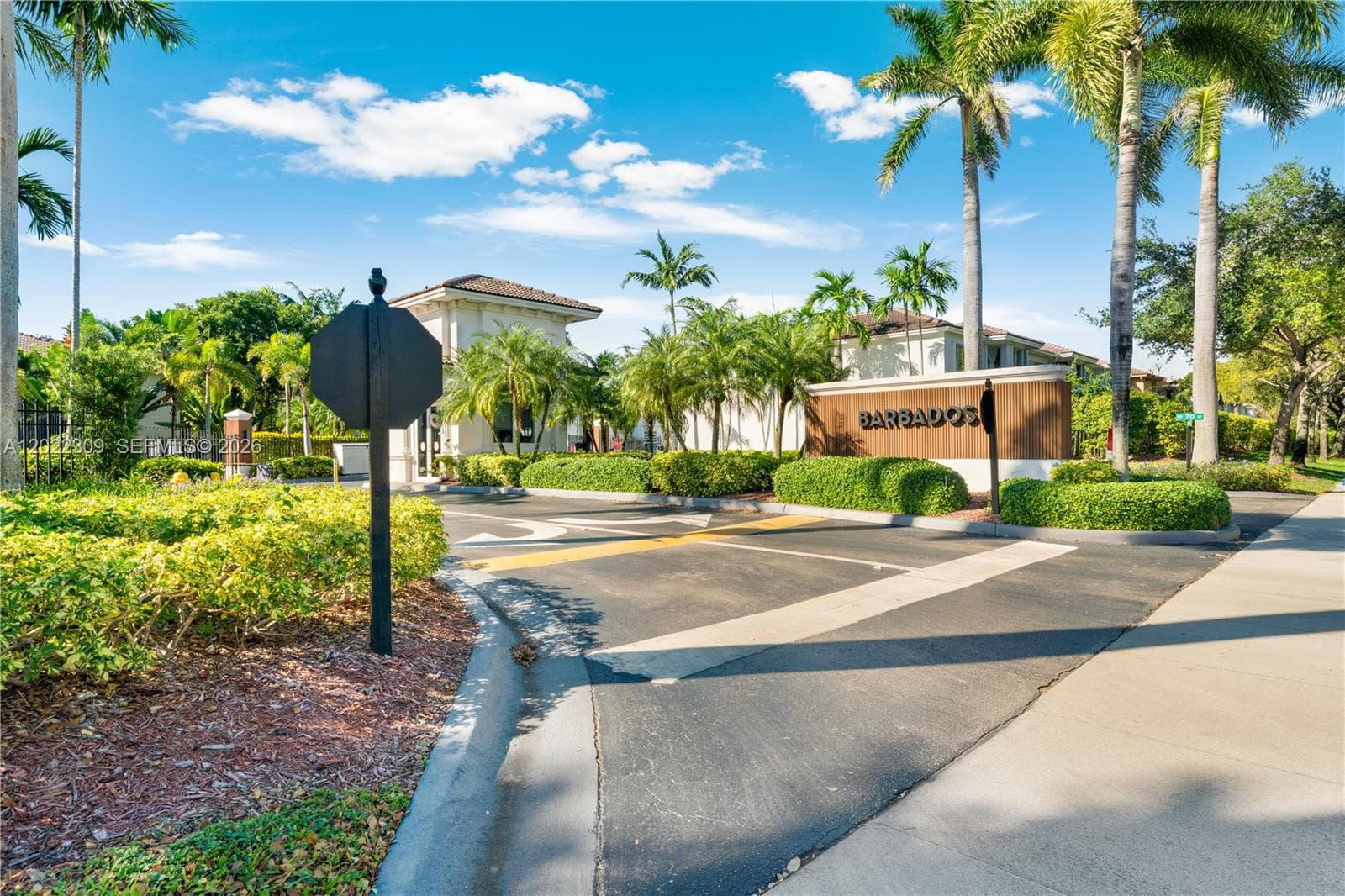 11583 NW 69th Ter, Doral FL 33178 — 37