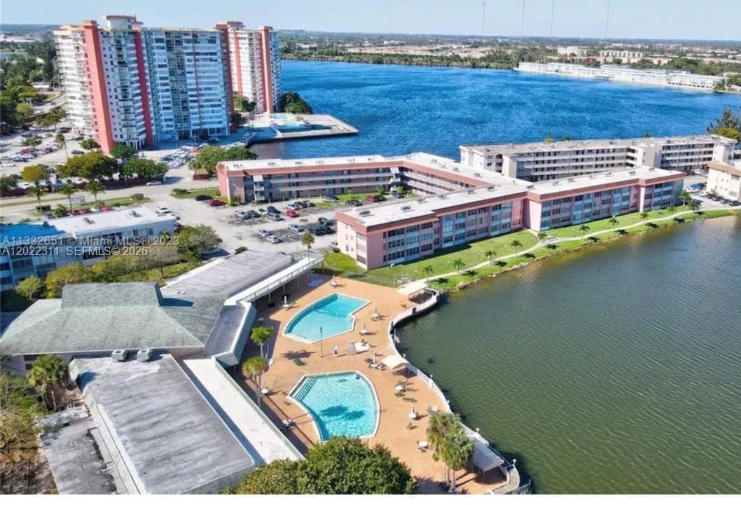 18555 NE 14th Ave # 702A, Miami FL 33179 — 23