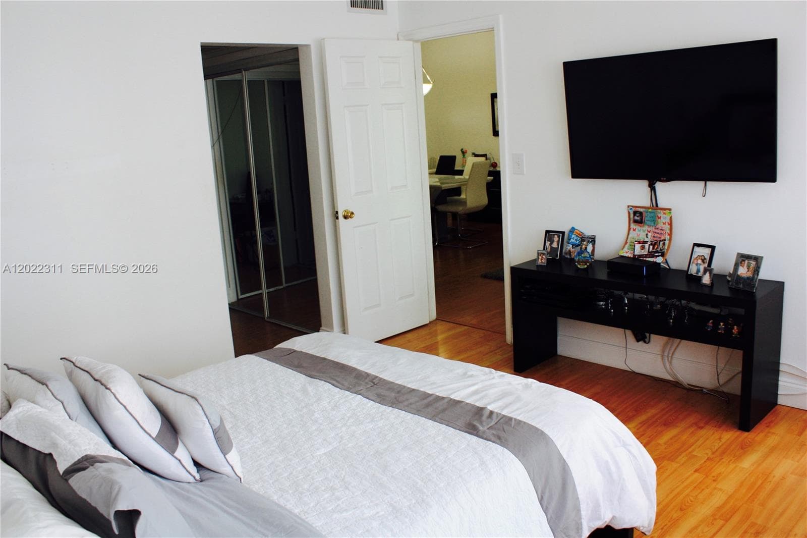 18555 NE 14th Ave # 702A, Miami FL 33179 — 8