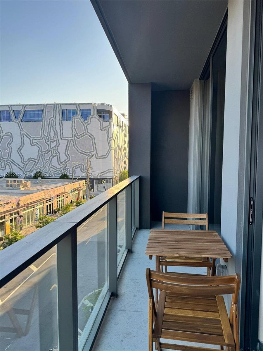 2700 NW 2nd Ave # 305, Miami FL 33127 — 5