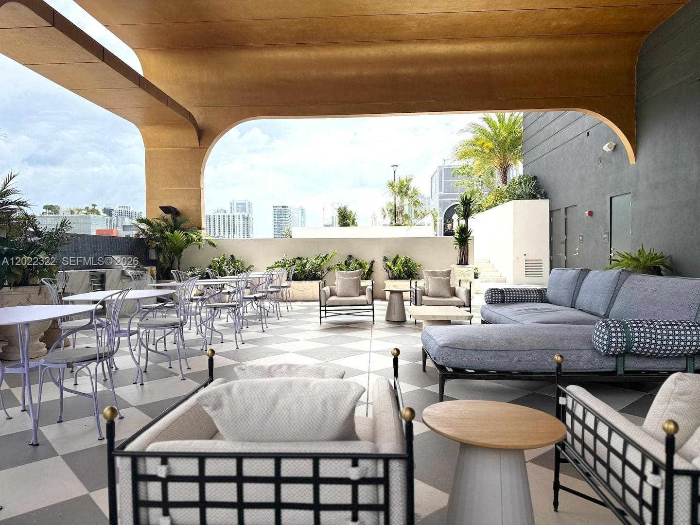 2700 NW 2nd Ave # 305, Miami FL 33127 — 18