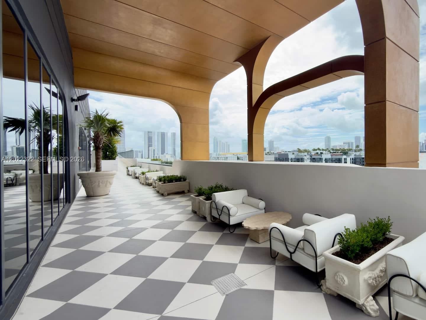 2700 NW 2nd Ave # 305, Miami FL 33127 — 19