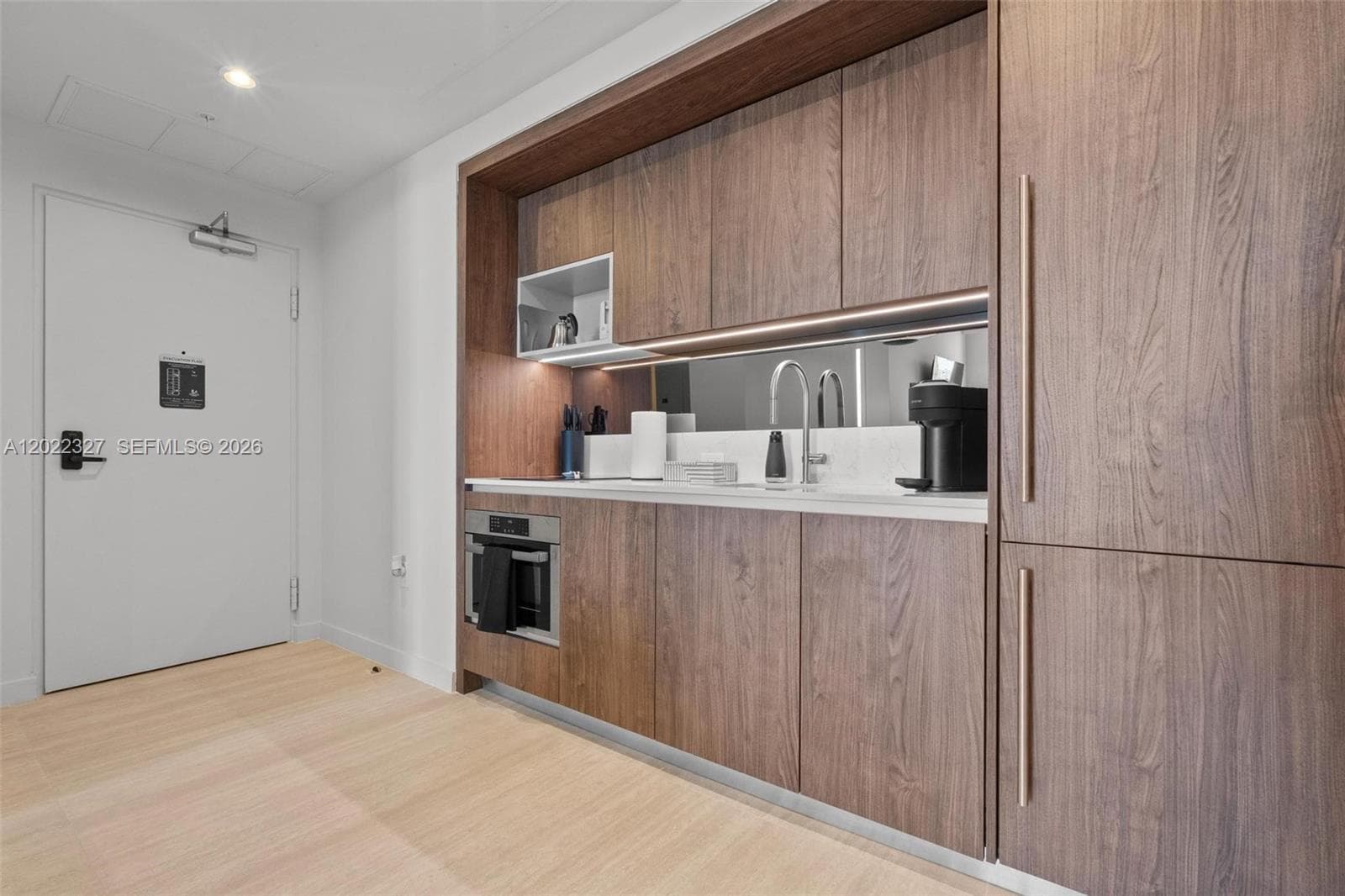 1611 SW 2nd Ave # 817, Miami FL 33129 — 6