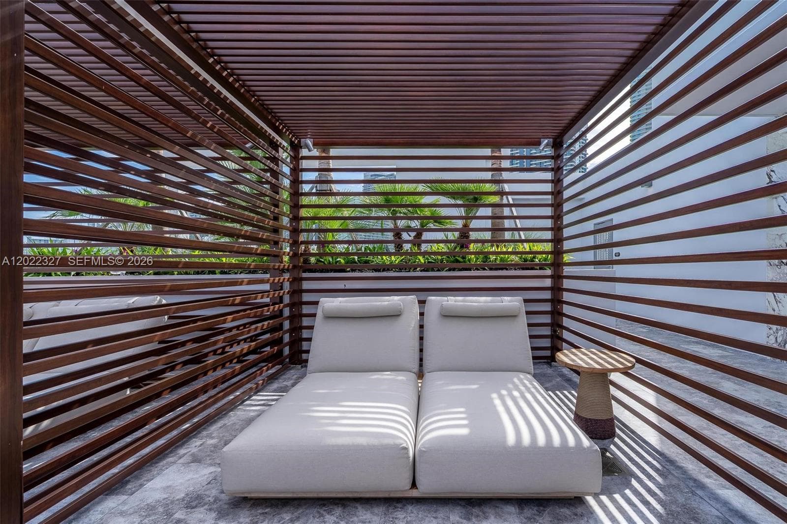 1611 SW 2nd Ave # 817, Miami FL 33129 — 32