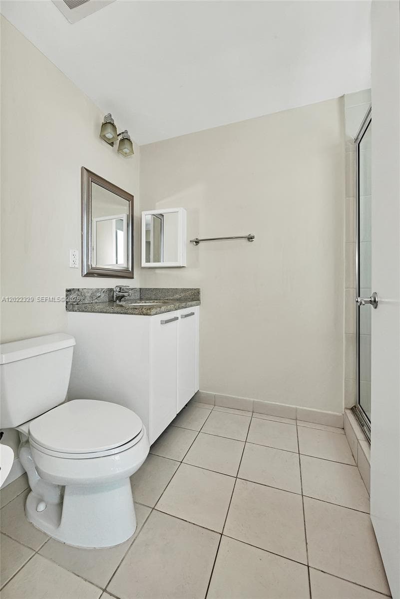 185 SW 7th St # 4201, Miami FL 33130 — 19