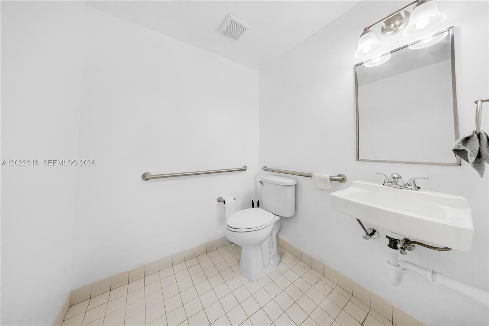 8009 NW 29th St # 8009, Doral FL 33122 — 8