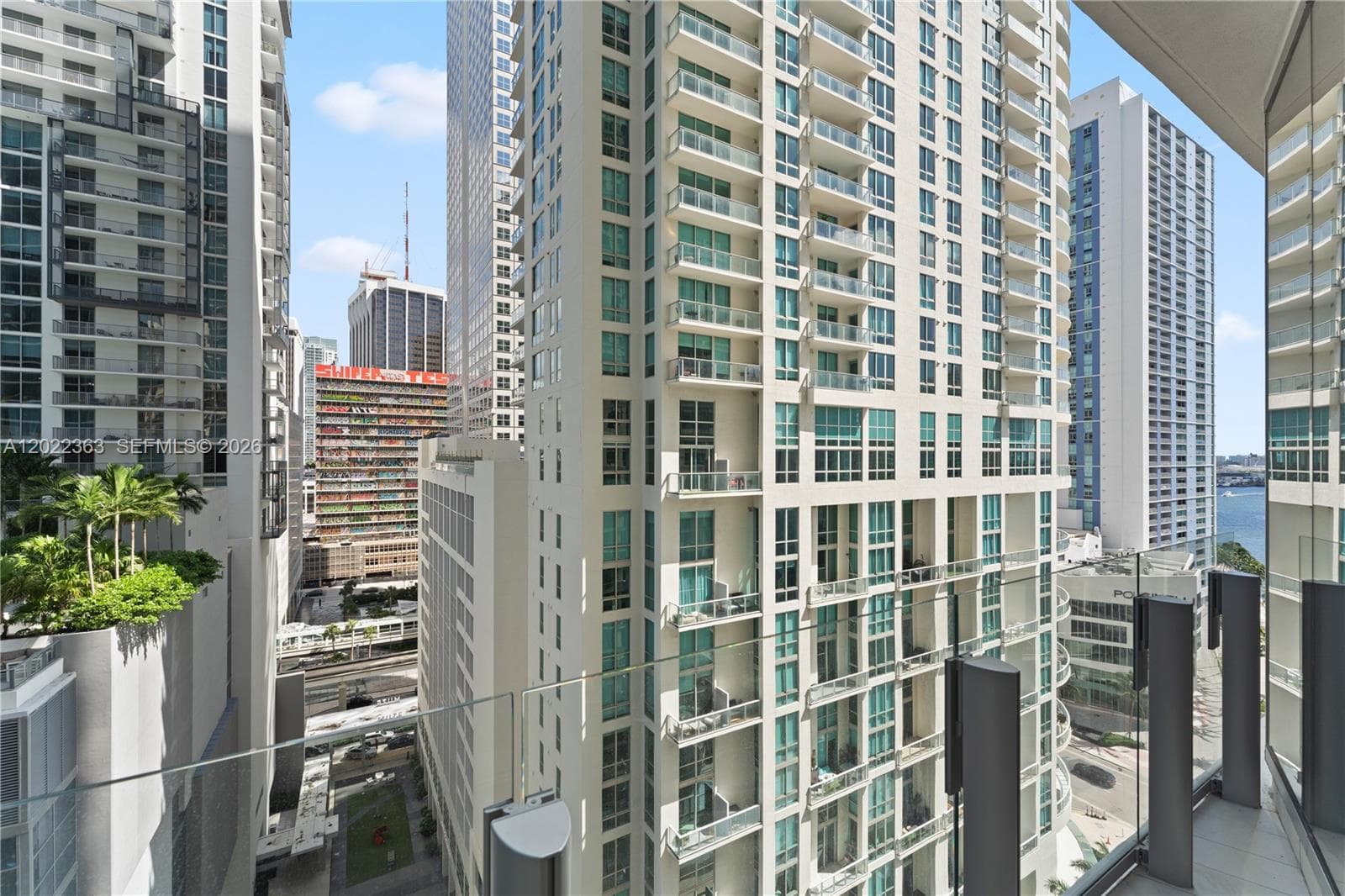 300 Biscayne Blvd Way # 1406, Miami FL 33131 — 12