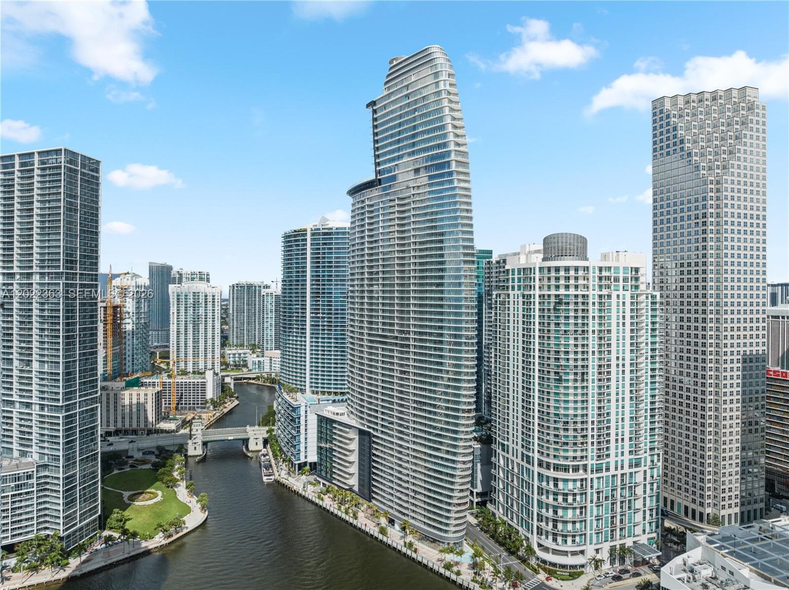 300 Biscayne Blvd Way # 1406, Miami FL 33131 — 37