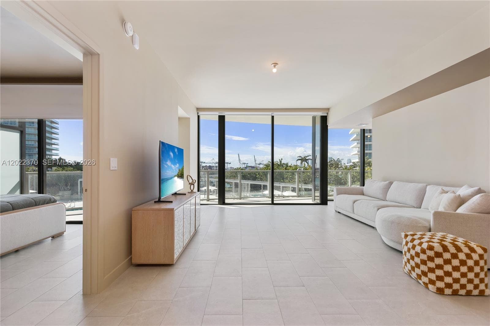 500 Alton Rd # 802, Miami Beach FL 33139 — 3