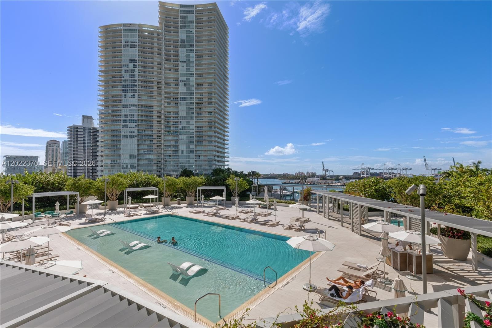 500 Alton Rd # 802, Miami Beach FL 33139 — 25