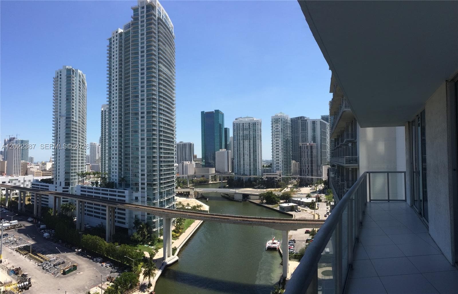 185 SW 7th St # 1611, Miami FL 33130 — 17