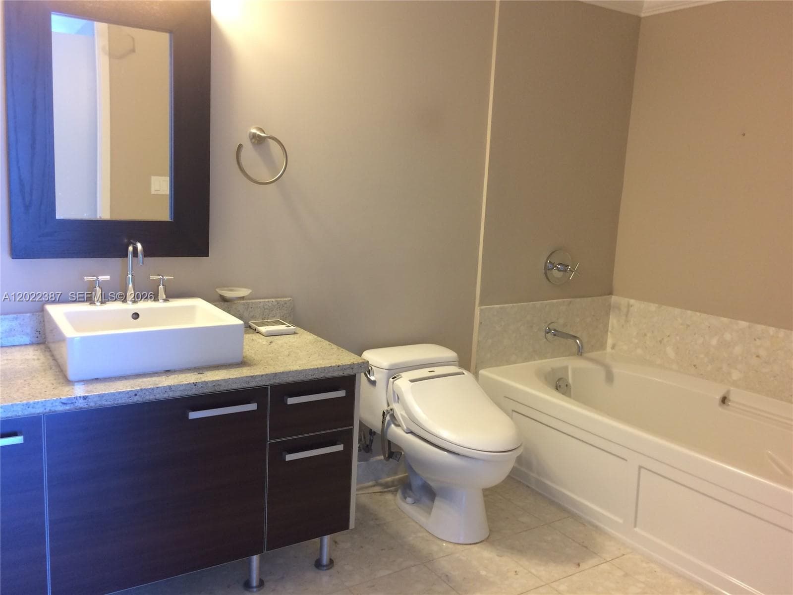 185 SW 7th St # 1611, Miami FL 33130 — 10