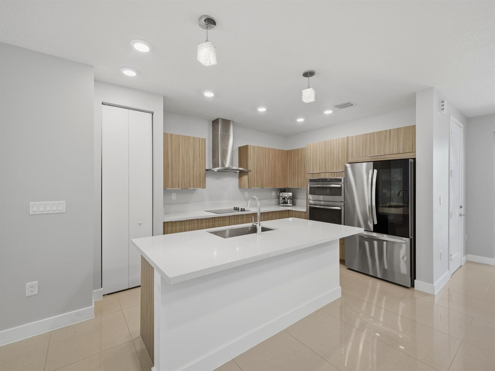 6642 NW 103rd Parkway # 6642, Doral FL 33178 — 14