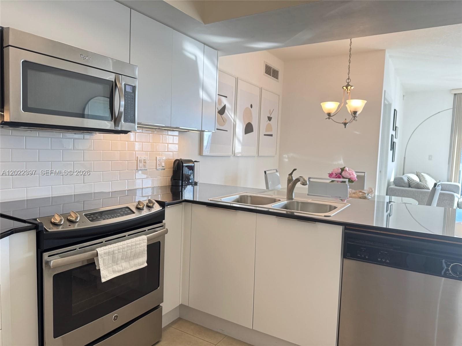 1750 N Bayshore Dr # 3314, Miami FL 33132 — 19