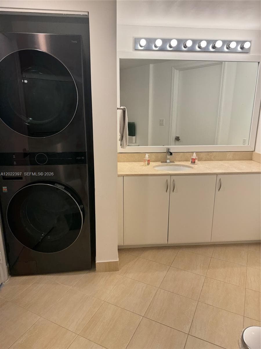 1750 N Bayshore Dr # 3314, Miami FL 33132 — 8