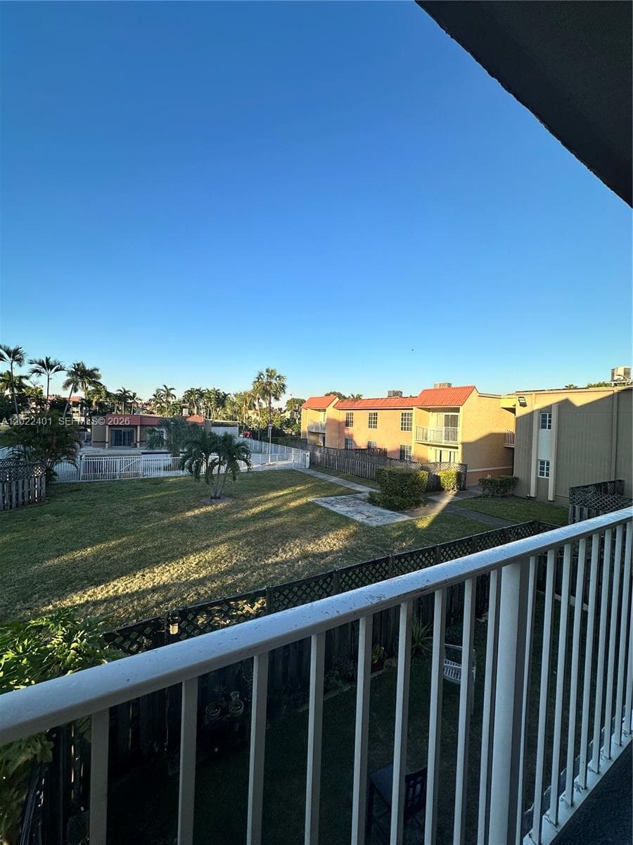 4810 NW 79th Ave # 204, Doral FL 33166 — 1