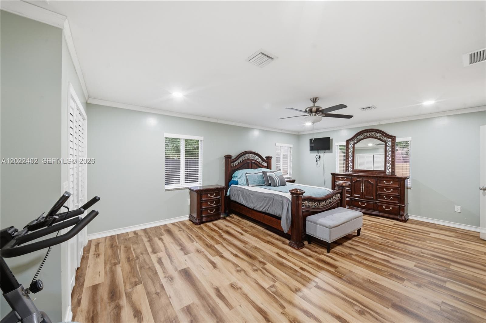 1081 NW 198th St, Miami Gardens FL 33169 — 12
