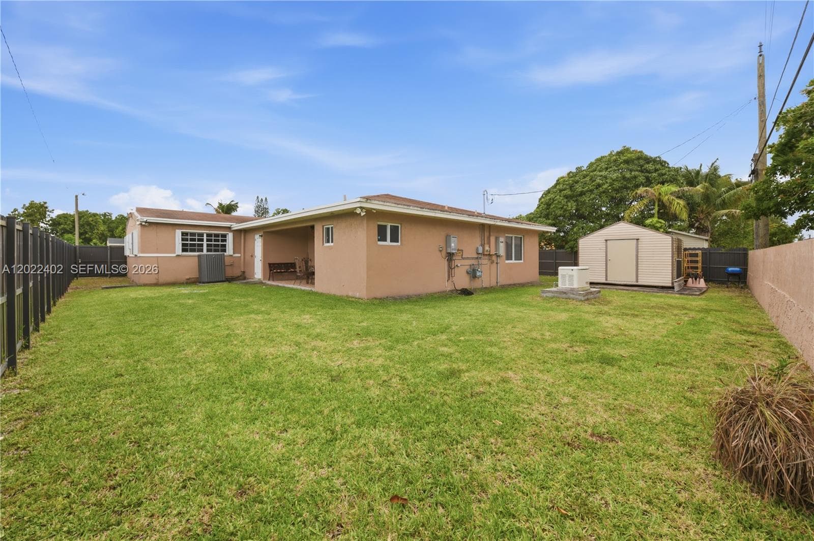 1081 NW 198th St, Miami Gardens FL 33169 — 24