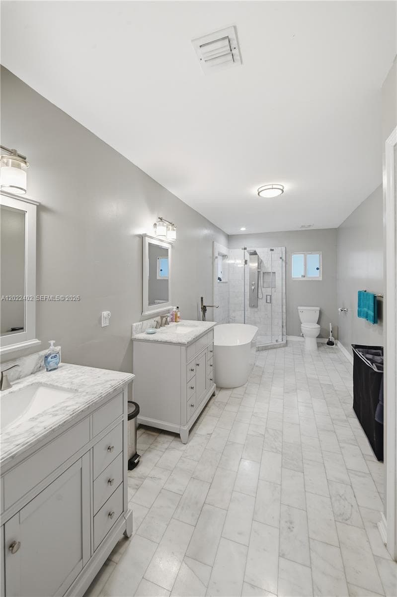 1081 NW 198th St, Miami Gardens FL 33169 — 14
