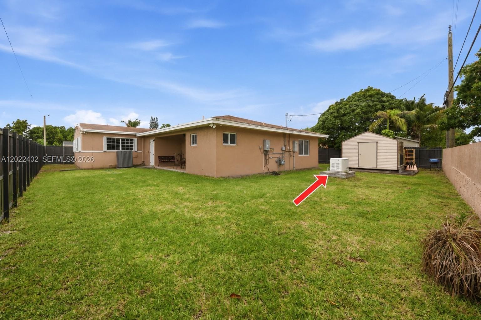 1081 NW 198th St, Miami Gardens FL 33169 — 25