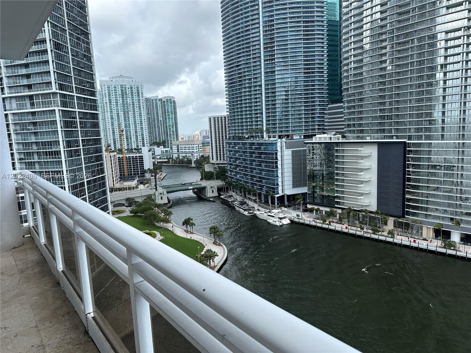 901 Brickell Key Blvd # 2005, Miami FL 33131 — 1