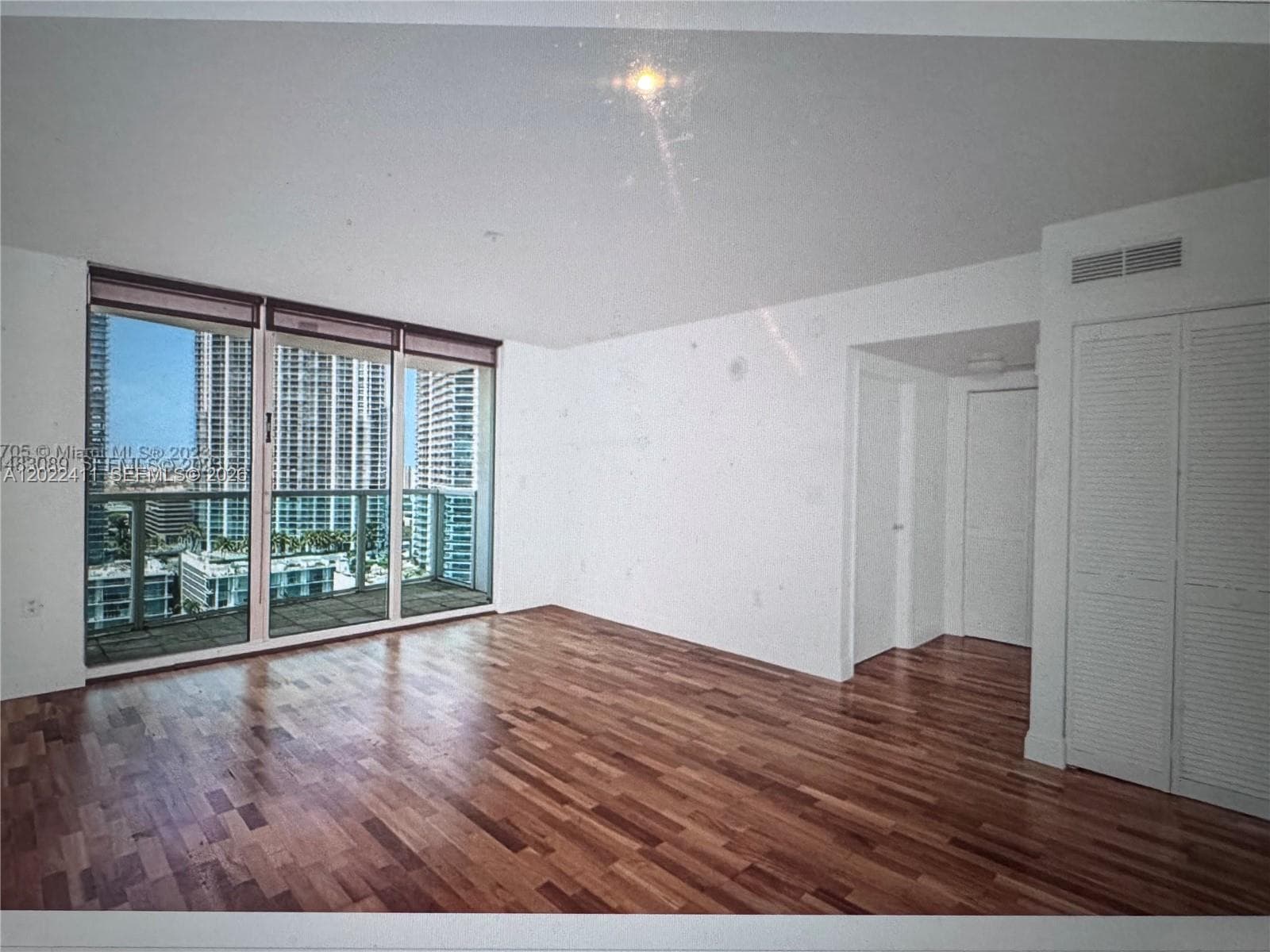 31 SE 5th St # 2507, Miami FL 33131 — 2