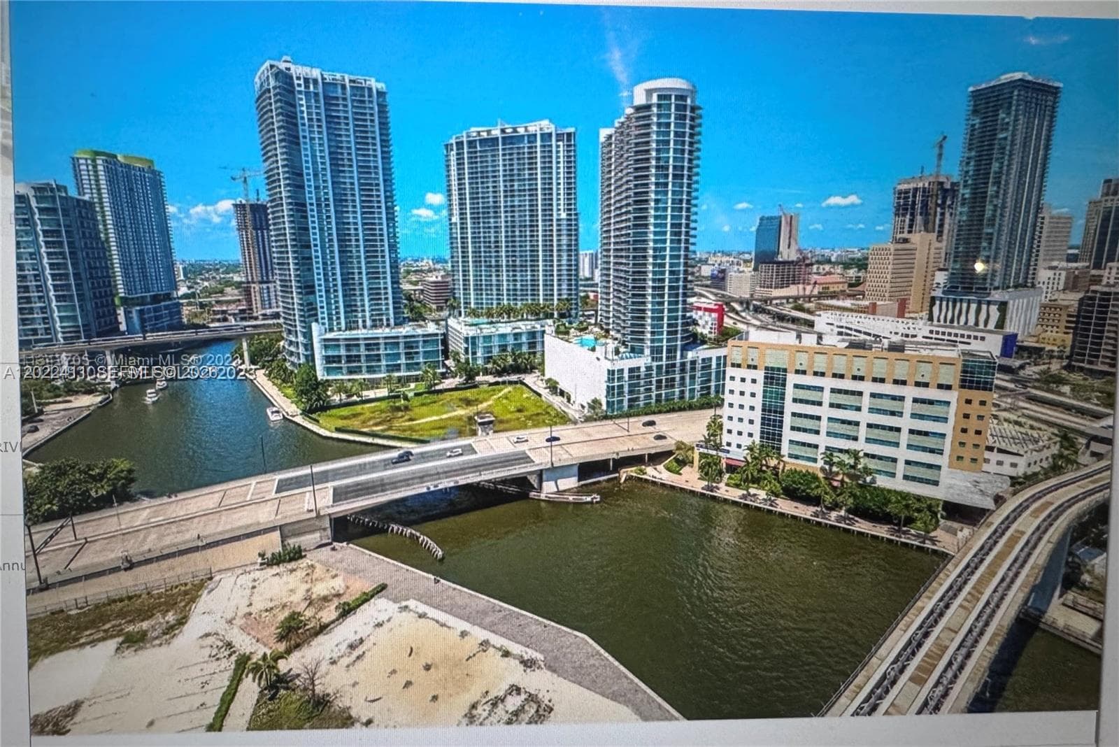 31 SE 5th St # 2507, Miami FL 33131 — 7