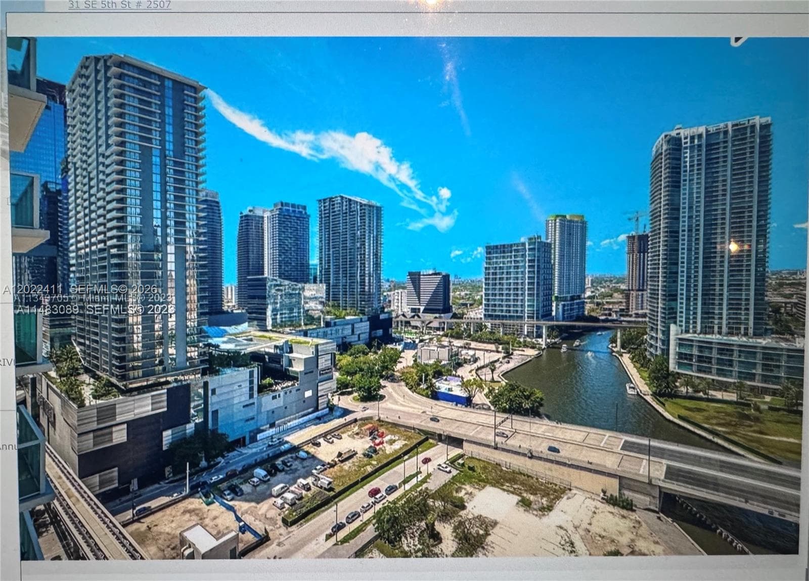 31 SE 5th St # 2507, Miami FL 33131 — 1