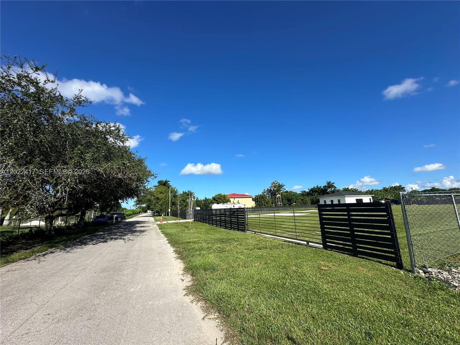 19690 SW 206th St, Miami FL 33187 — 7