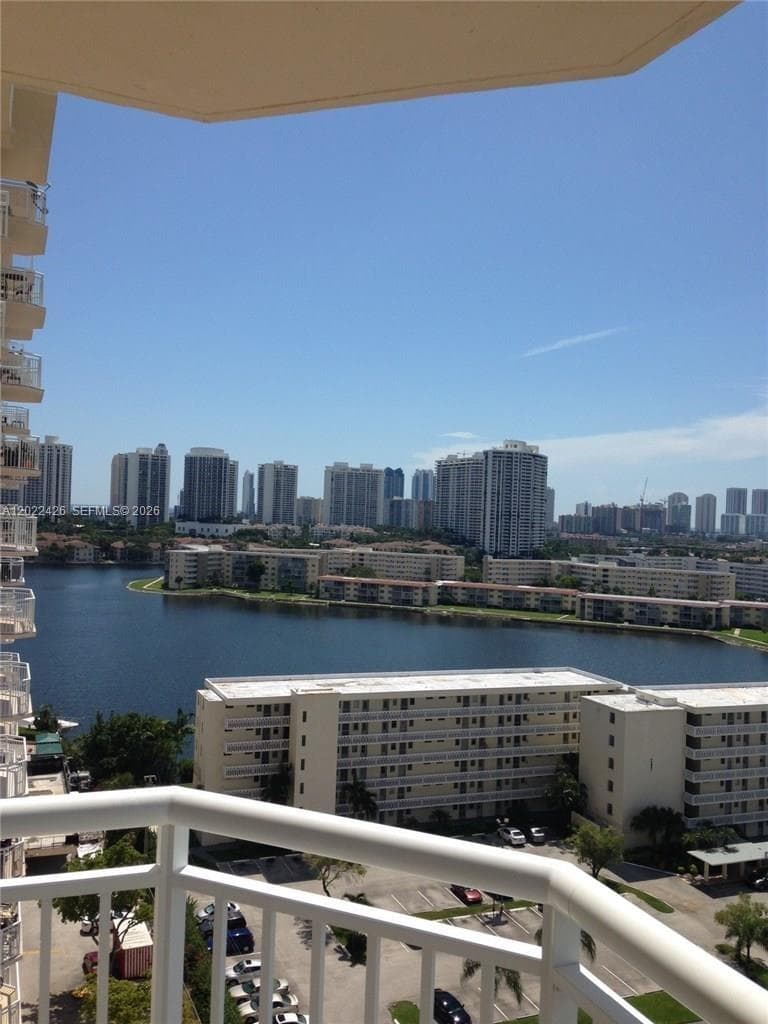 18011 Biscayne Blvd # 1503, Aventura FL 33160 — 11