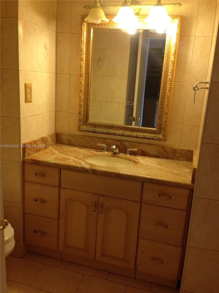 18011 Biscayne Blvd # 1503, Aventura FL 33160 — 4