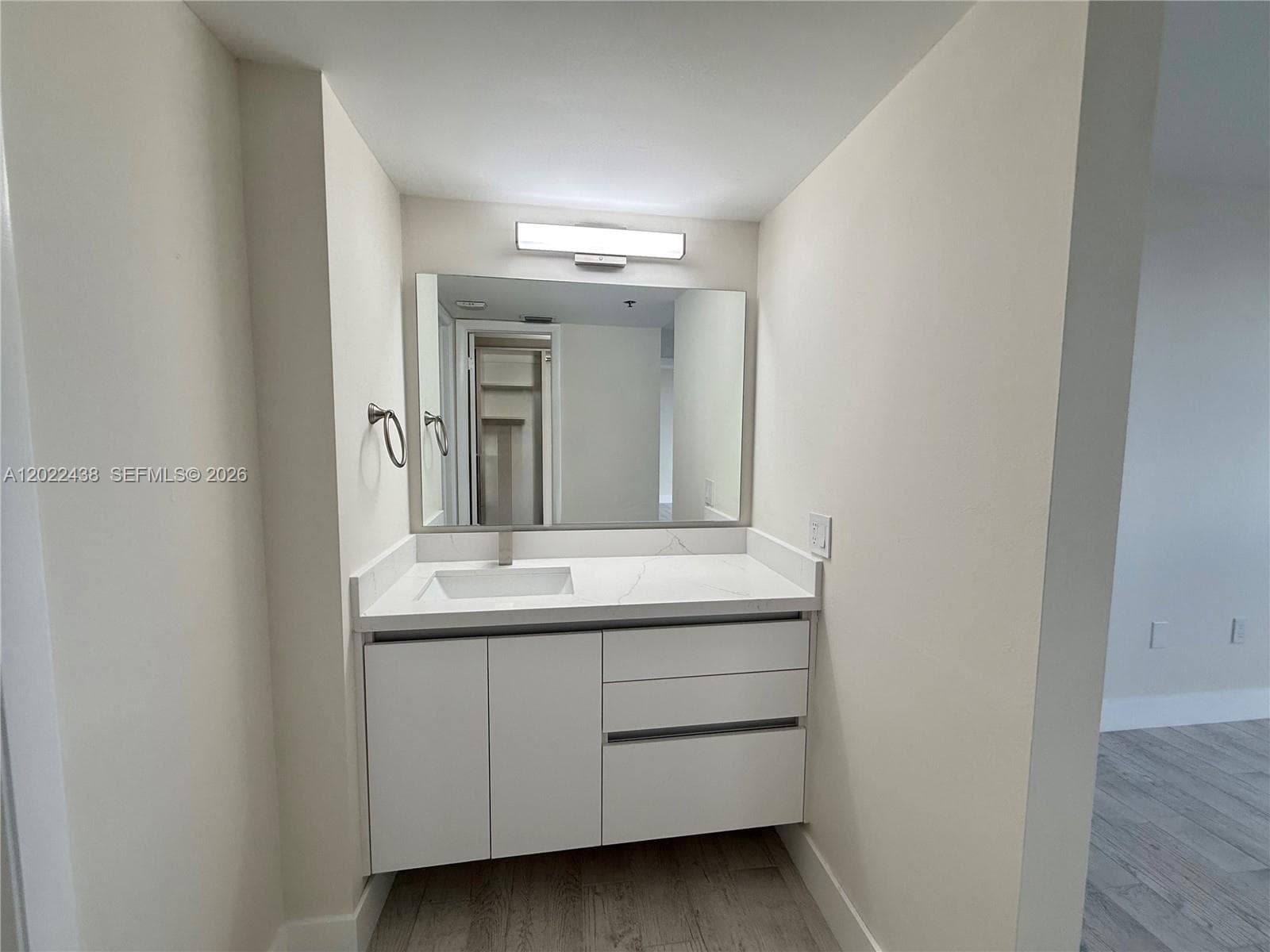 801 N Venetian Dr # 408, Miami FL 33139 — 27