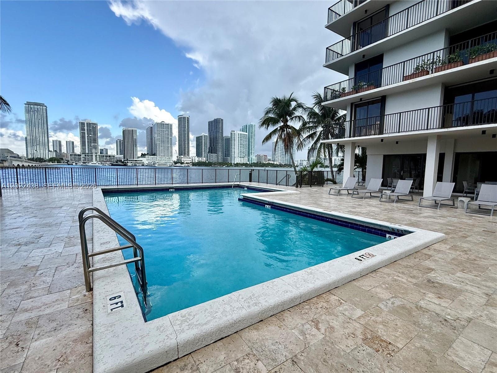 801 N Venetian Dr # 408, Miami FL 33139 — 2