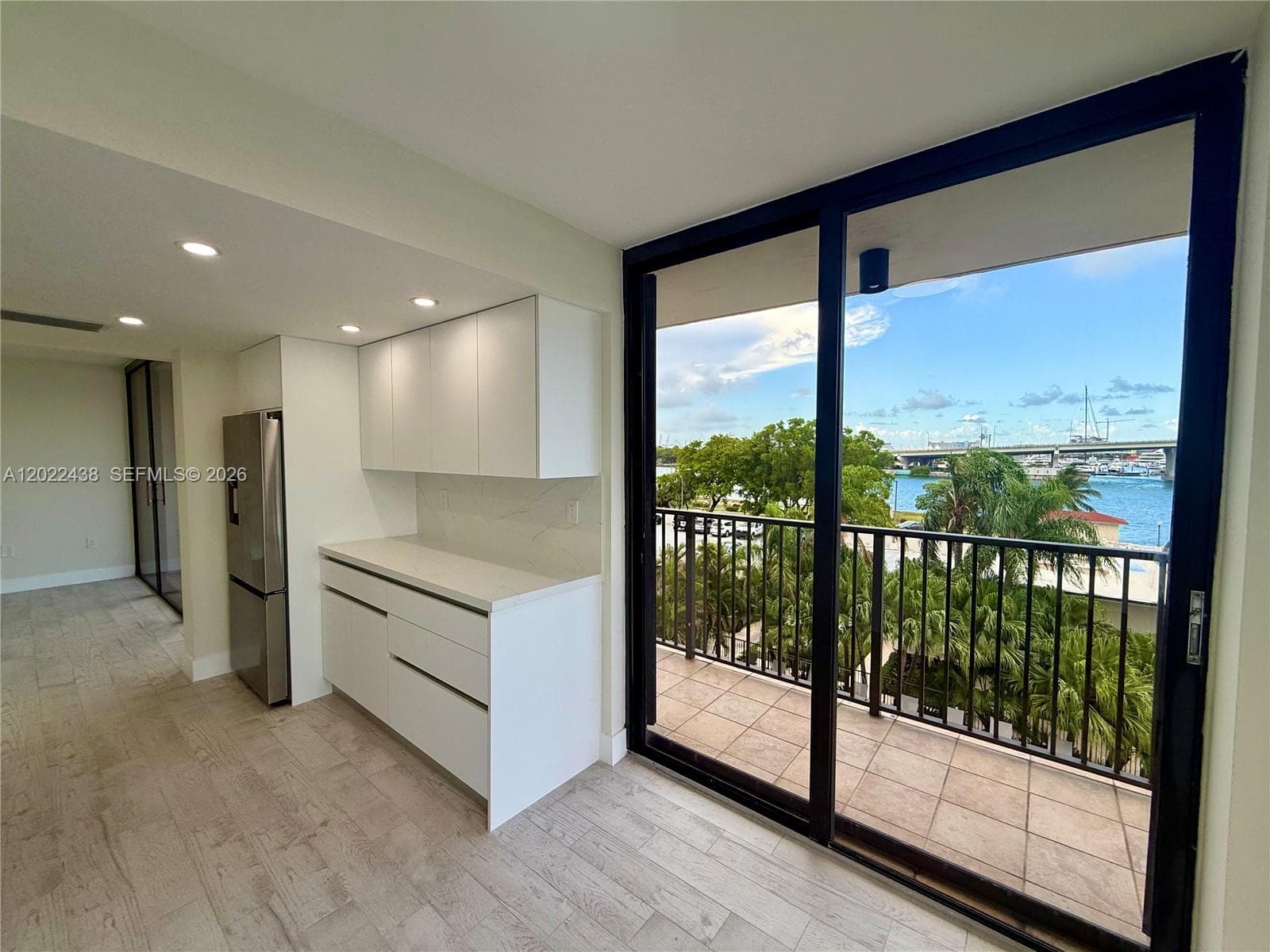 801 N Venetian Dr # 408, Miami FL 33139 — 12