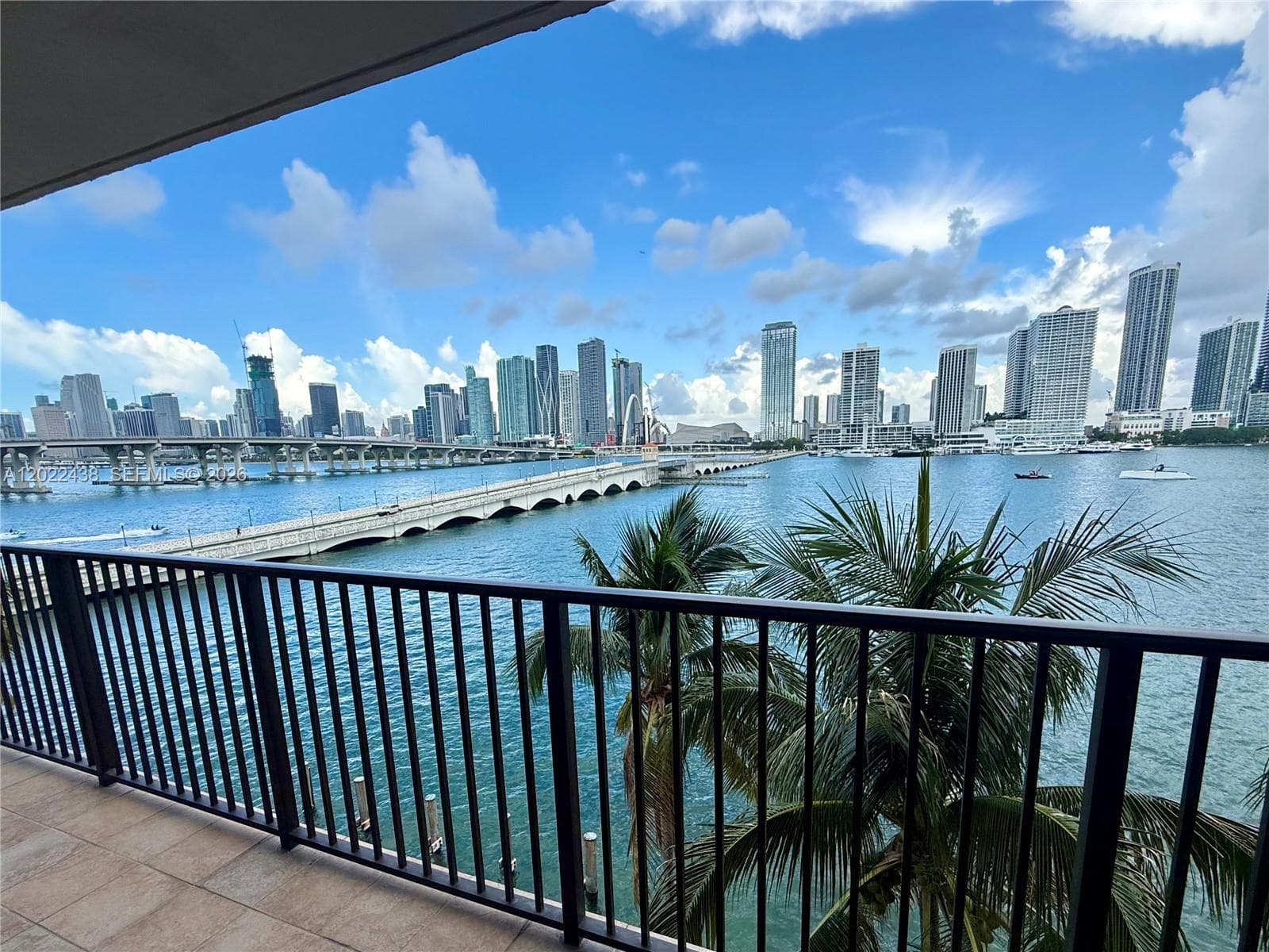 801 N Venetian Dr # 408, Miami FL 33139 — 32