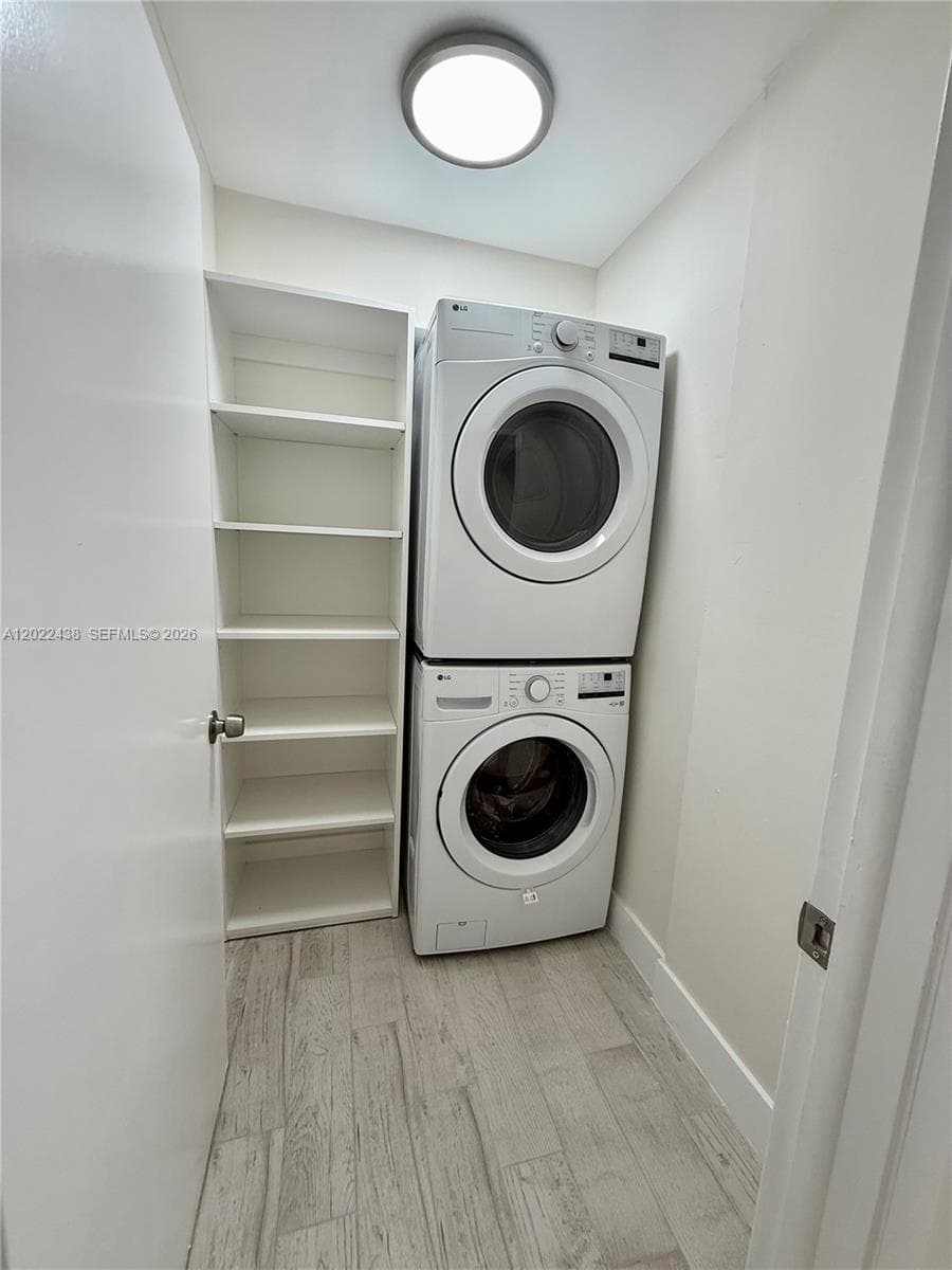 801 N Venetian Dr # 408, Miami FL 33139 — 14
