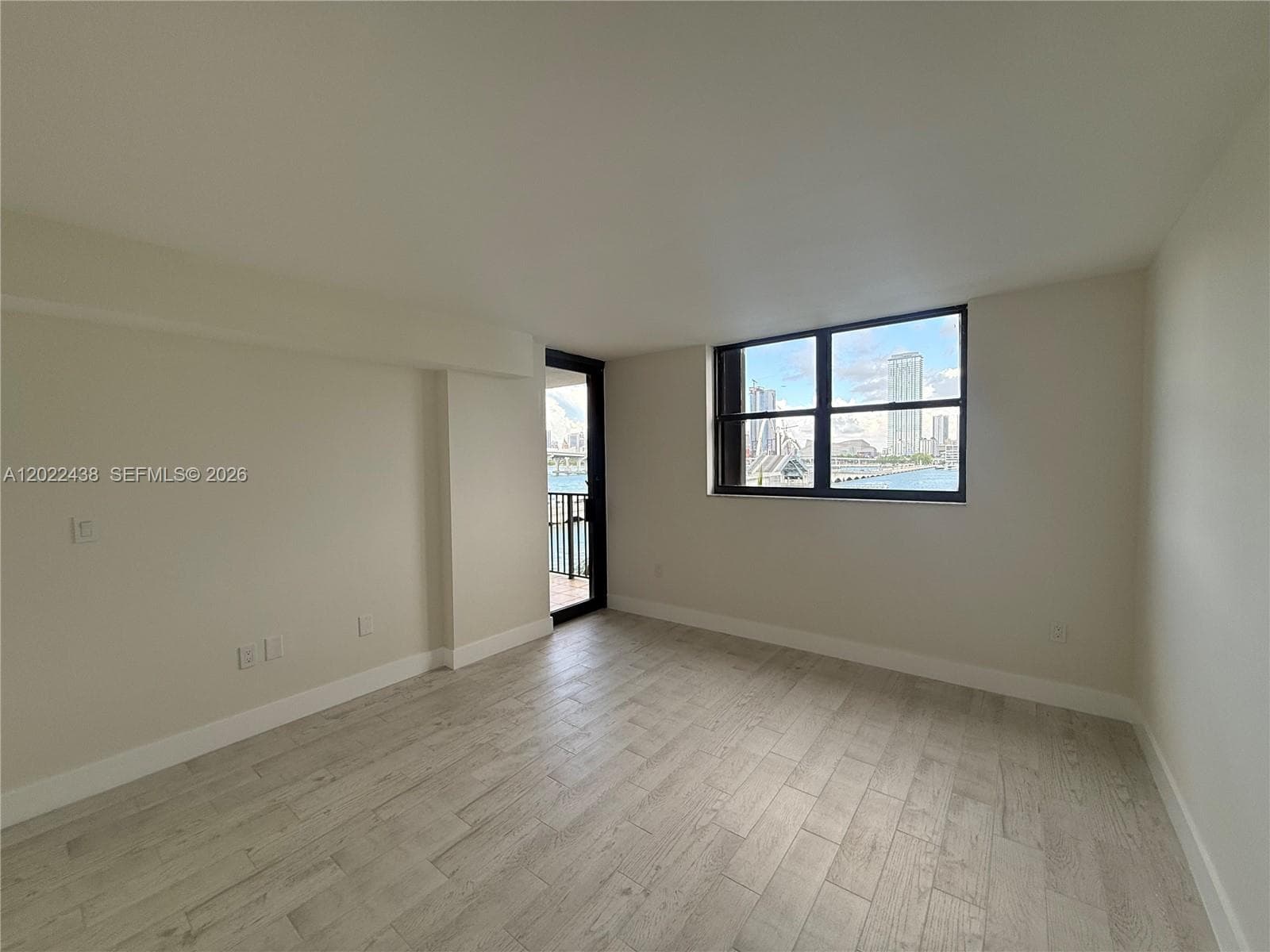 801 N Venetian Dr # 408, Miami FL 33139 — 18