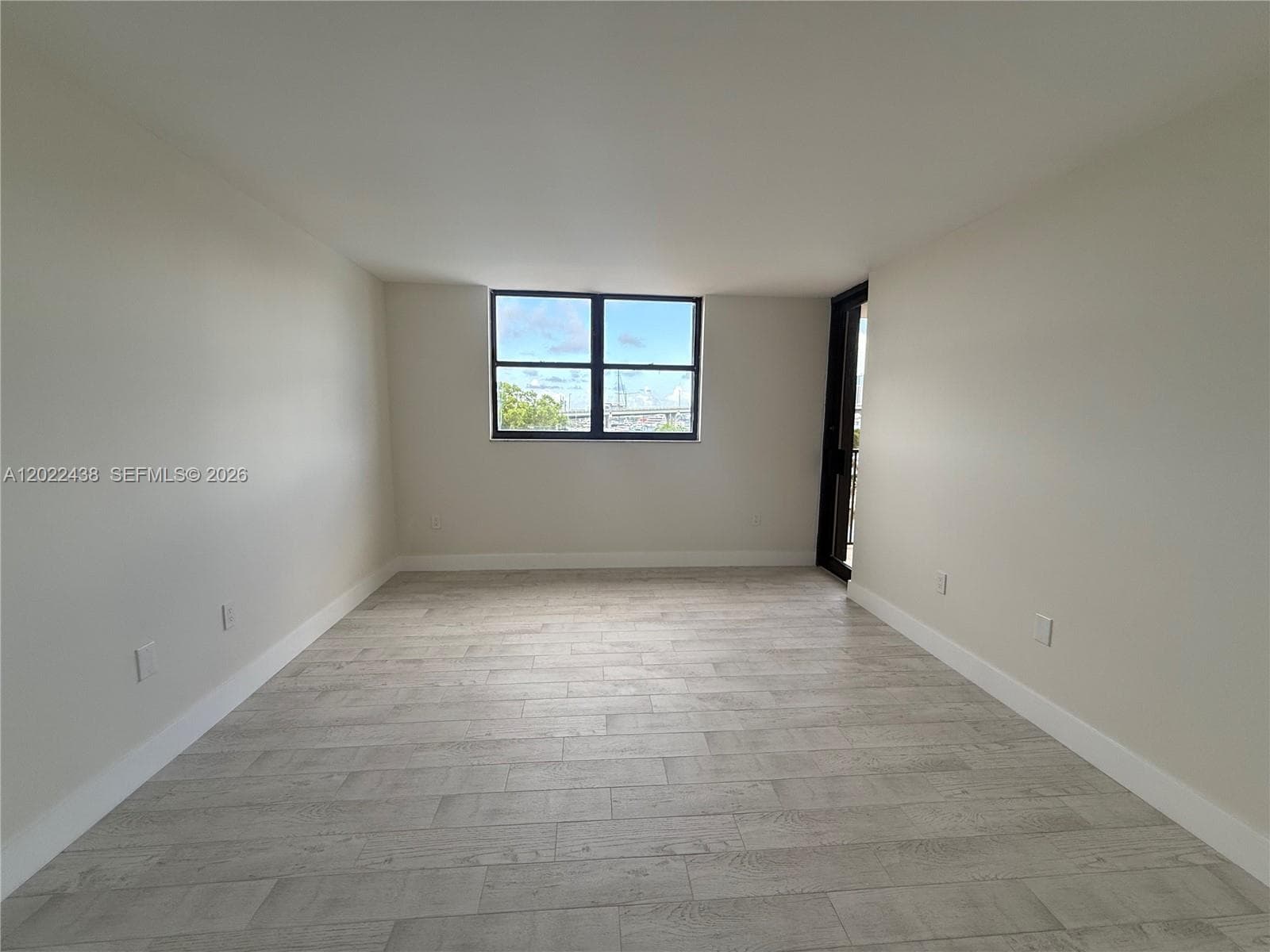 801 N Venetian Dr # 408, Miami FL 33139 — 25