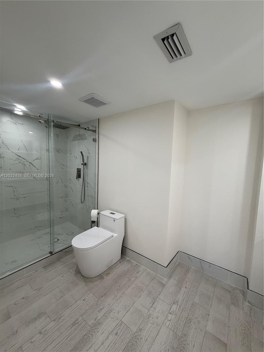 801 N Venetian Dr # 408, Miami FL 33139 — 21