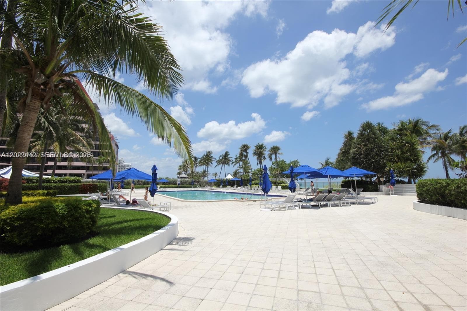 5161 Collins Ave # 1217, Miami Beach FL 33140 — 27