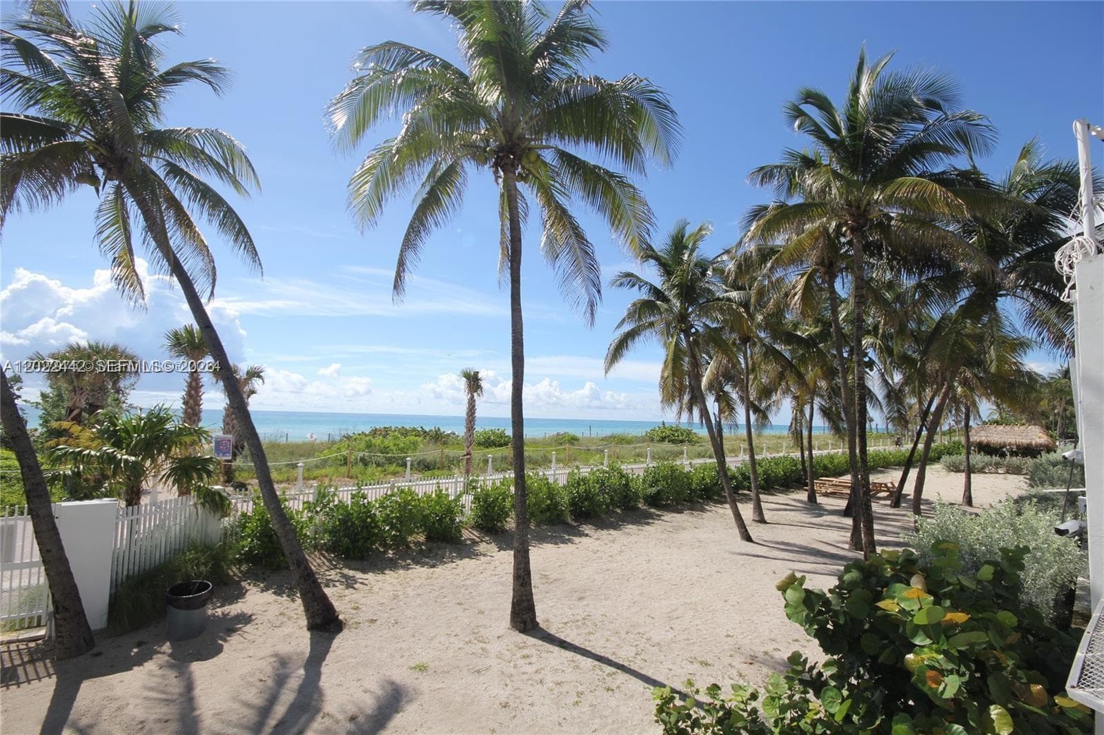 5161 Collins Ave # 1217, Miami Beach FL 33140 — 30