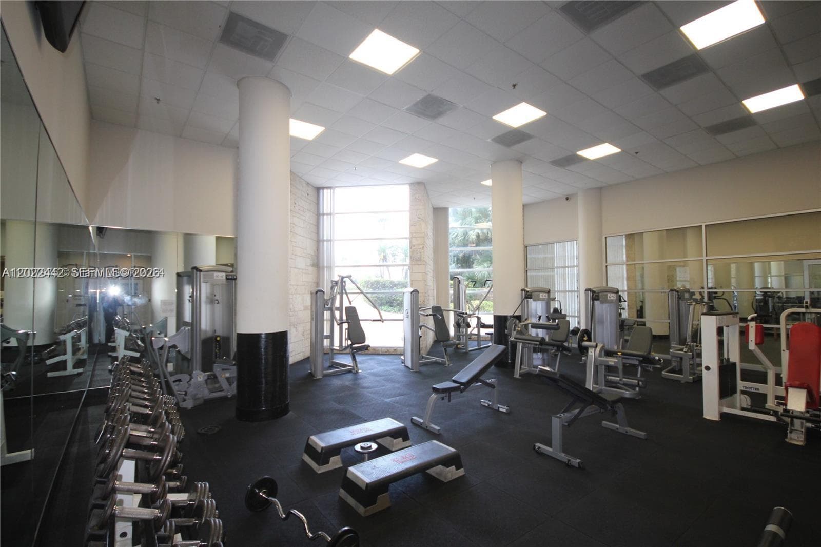 5161 Collins Ave # 1217, Miami Beach FL 33140 — 48