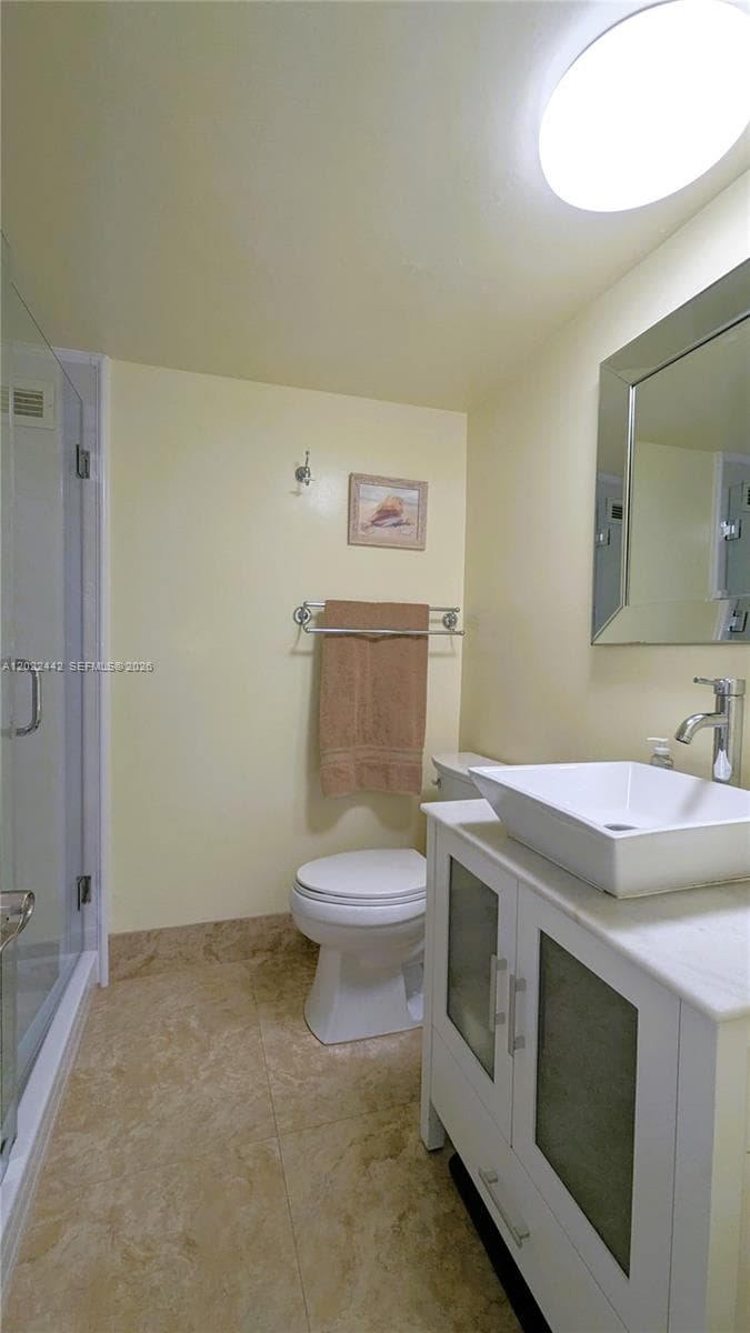 5161 Collins Ave # 1217, Miami Beach FL 33140 — 11