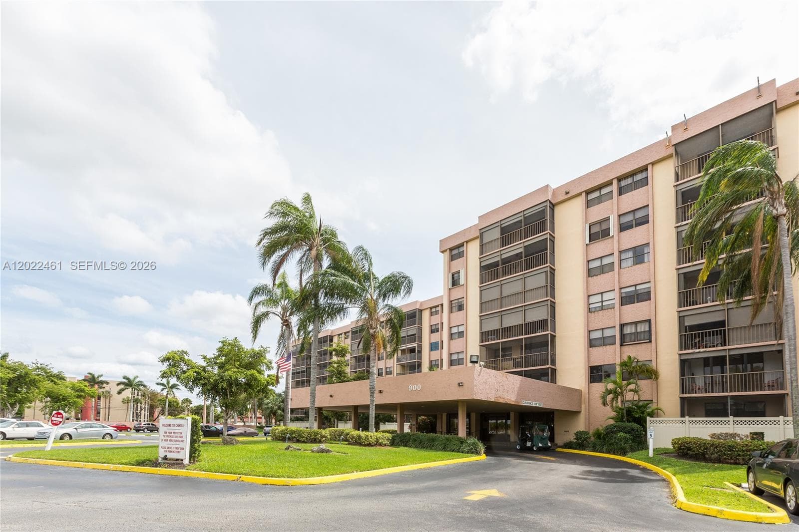 900 NE 195th St # 618, Miami FL 33179 — 4
