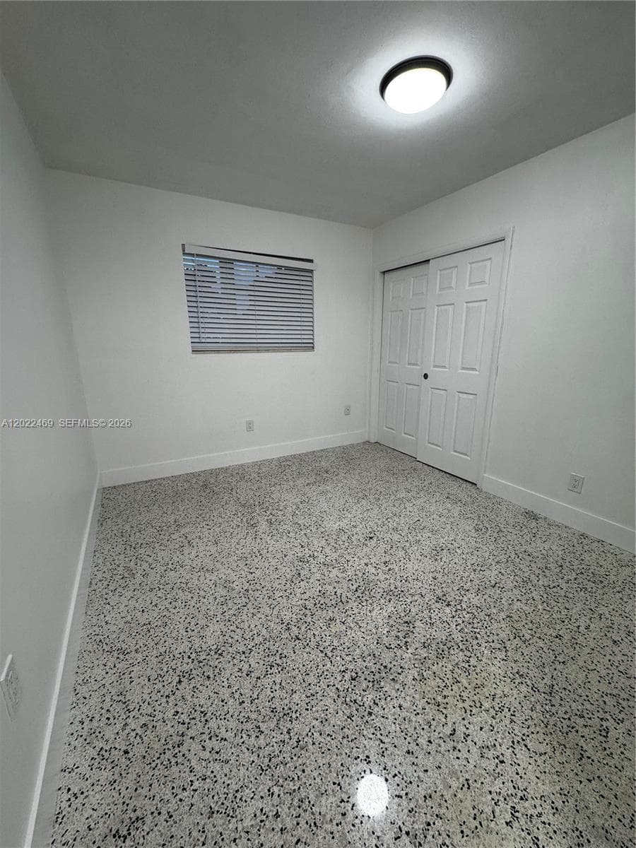 2725 SW 25th St # 1, Miami FL 33133 — 6