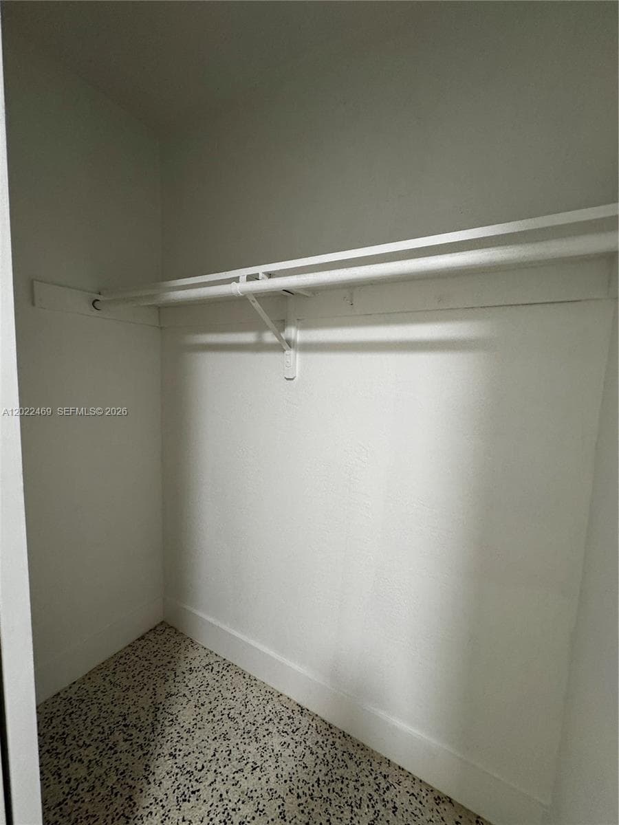 2725 SW 25th St # 1, Miami FL 33133 — 7